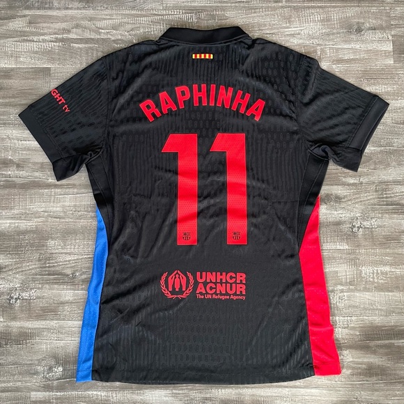 FC Barcelona 2024/25 Away Jersey #11 Raphinha Size L - Picture 1 of 4